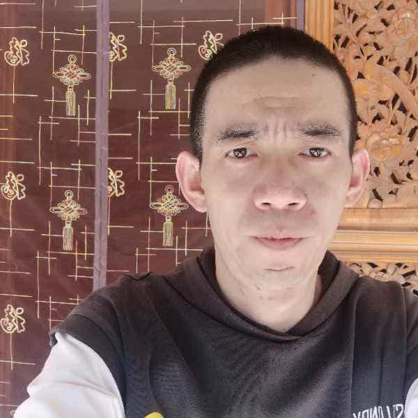 37岁岁云南单身帅哥 - 黔南吉缘网
