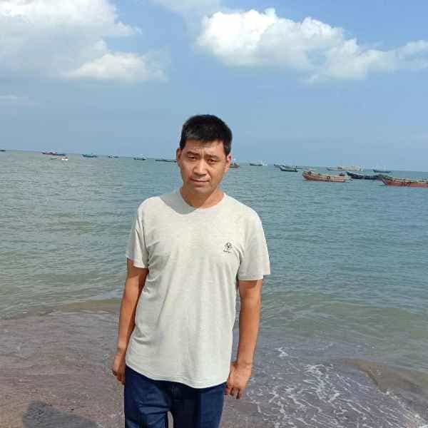 44岁岁辽宁单身帅哥 - 黔南吉缘网