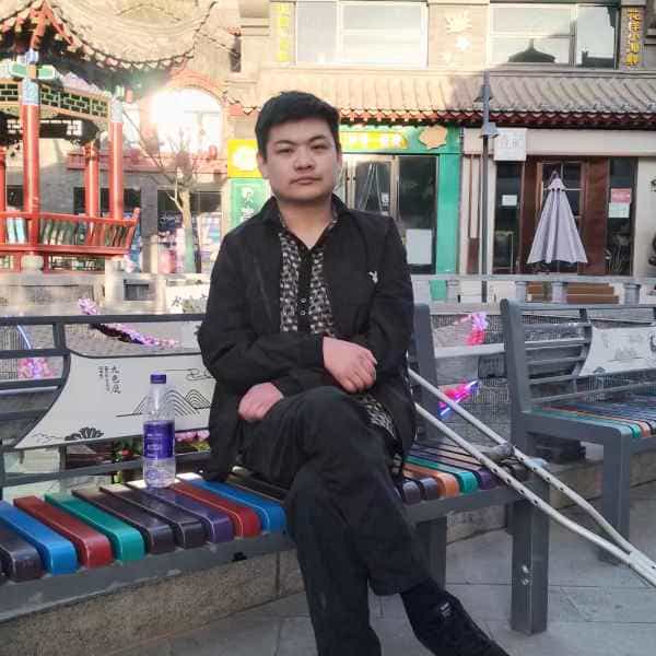 35岁岁甘肃单身帅哥 - 黔南吉缘网