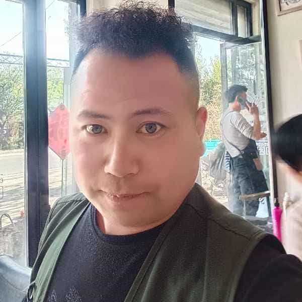 35岁岁山东单身帅哥 - 黔南吉缘网