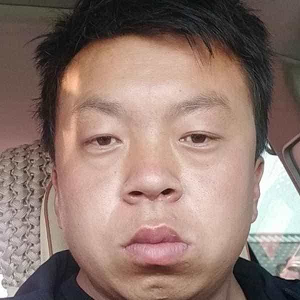 32岁岁内蒙古单身帅哥 - 黔南吉缘网