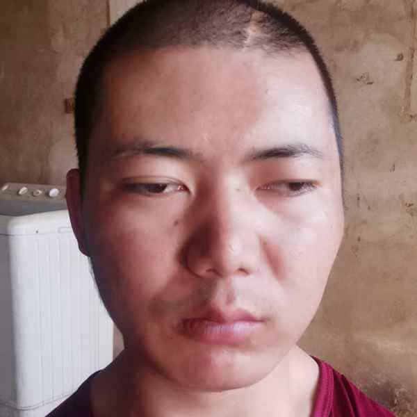 35岁岁云南单身帅哥 - 黔南吉缘网