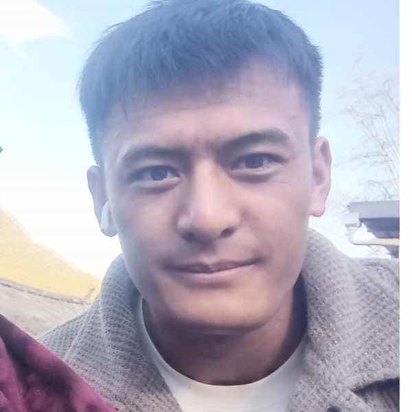 34岁岁云南单身帅哥 - 黔南吉缘网