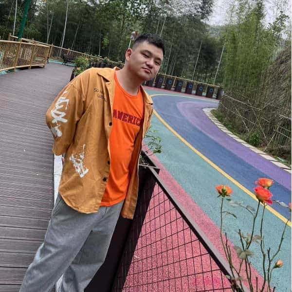 28岁岁湖南单身帅哥 - 黔南吉缘网
